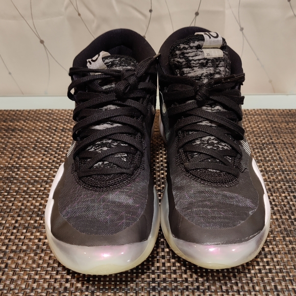 KD 12 'The Day One' - Picture 2 of 7